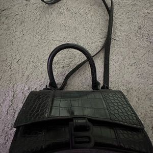 Black Purse